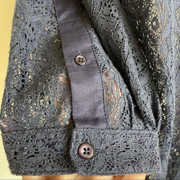 Coldwater‎ Creek Blue Eyelet Lace Blouse - Medium - Picture 4 of 12